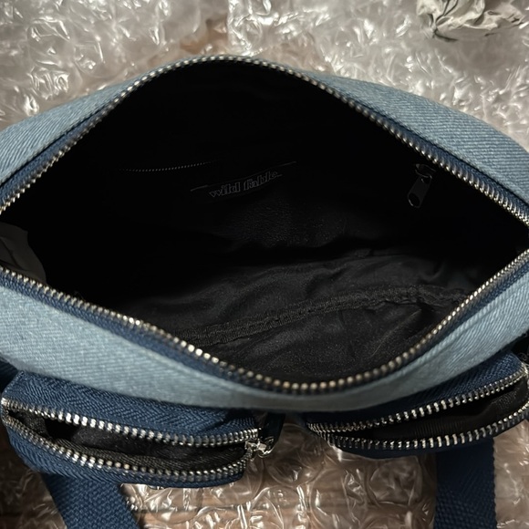 NWT light/dark denim patch Wild Fable crossbody purse using recycled materials. - Picture 4 of 8